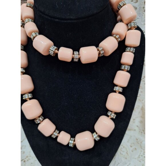 NWT J. Crew Peach Lucite Barrel Necklace With Gold-Tone & Rhinestone Accents-Vin - Picture 2 of 7